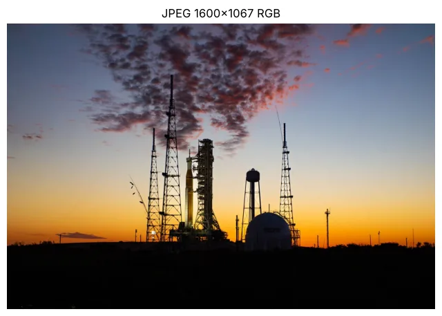 The launch pad photo displayed in a matplotlib figure with a title showing its format and size